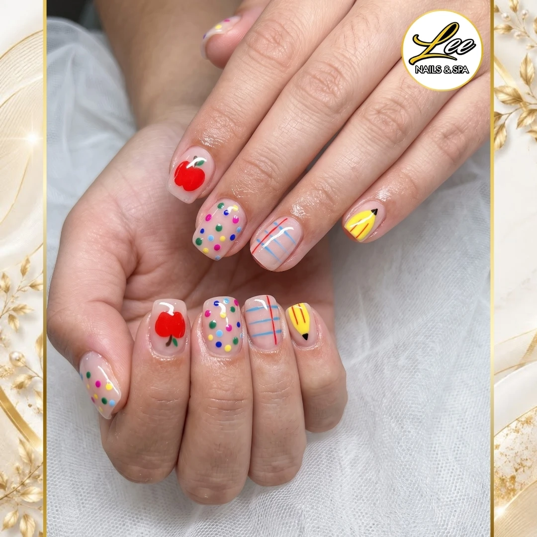 Elegant nails